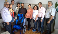 FAMÍLIAS BENEFICIADAS COM CADEIRAS DE RODAS ESPECIAIS PARA CRIANÇAS. FAMÍLIAS BENEFICIADAS COM CADEIRAS DE RODAS ESPECIAIS PARA CRIANÇAS.